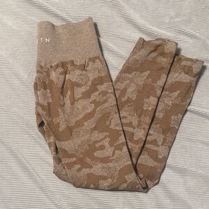 NVGTN Brown Camo Leggings